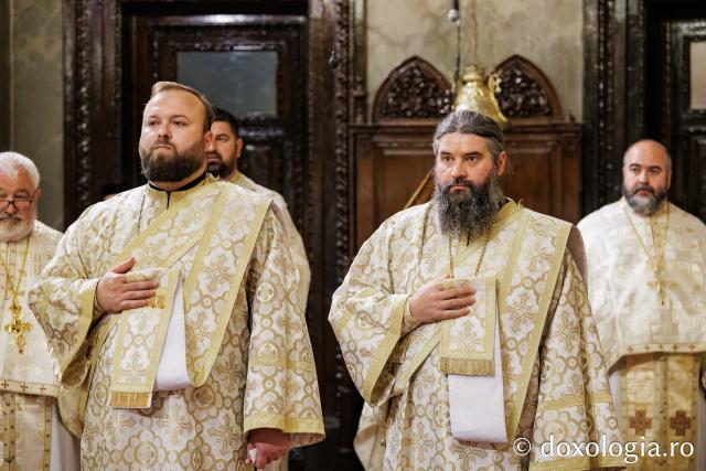 Doi ierarhi au slujit la Catedrala Mitropolitană din Iași în a cincea zi de pelerinaj