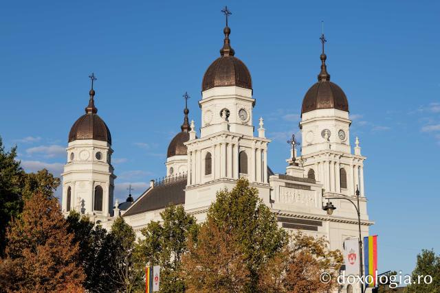PS Nichifor a slujit Sfânta Liturghie la Catedrala Mitropolitană în a treia zi de pelerinaj