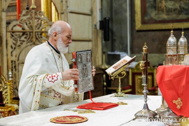 PS Nichifor a slujit Sfânta Liturghie la Catedrala Mitropolitană în a treia zi de pelerinaj