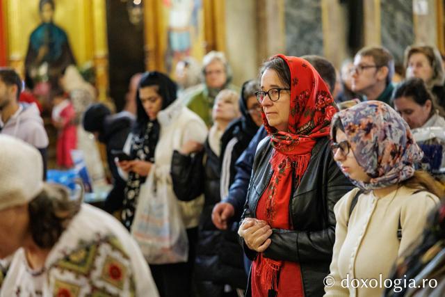 PS Nichifor a slujit Sfânta Liturghie la Catedrala Mitropolitană în a treia zi de pelerinaj