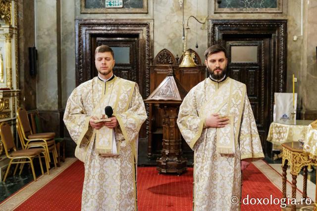 PS Nichifor a slujit Sfânta Liturghie la Catedrala Mitropolitană în a treia zi de pelerinaj