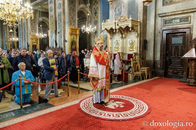 PS Nichifor a slujit Sfânta Liturghie la Catedrala Mitropolitană în a treia zi de pelerinaj