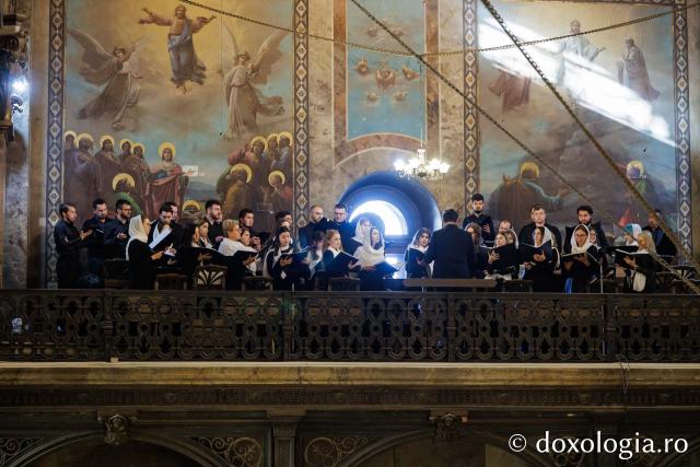 PS Nichifor a slujit Sfânta Liturghie la Catedrala Mitropolitană în a treia zi de pelerinaj