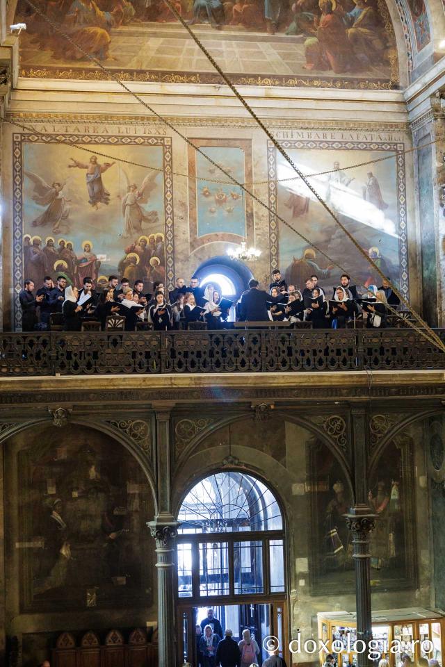 PS Nichifor a slujit Sfânta Liturghie la Catedrala Mitropolitană în a treia zi de pelerinaj