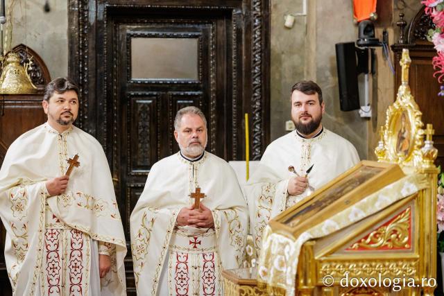 PS Nichifor a slujit Sfânta Liturghie la Catedrala Mitropolitană în a treia zi de pelerinaj