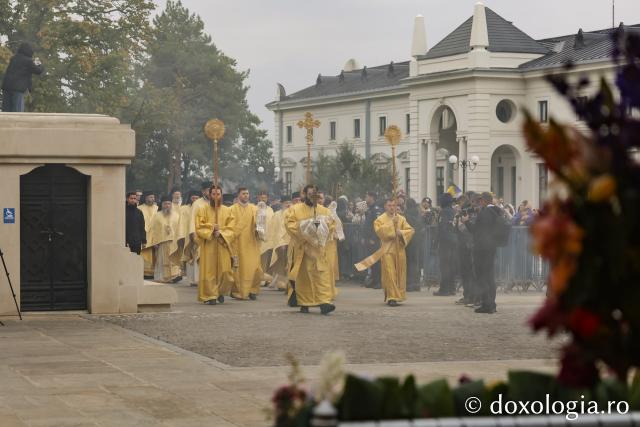 Soborul ierarhilor slujitori la sărbătoarea Sfintei Cuvioase Parascheva – 2026