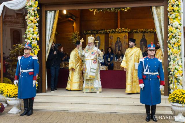Sfânta Liturghie din ziua de prăznuire a Sfântului Dimitrie cel Nou