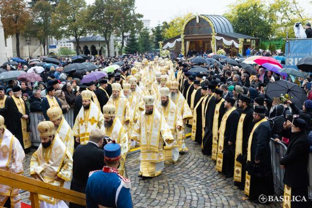 Sfânta Liturghie din ziua de prăznuire a Sfântului Dimitrie cel Nou