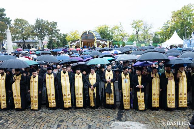 Sfânta Liturghie din ziua de prăznuire a Sfântului Dimitrie cel Nou