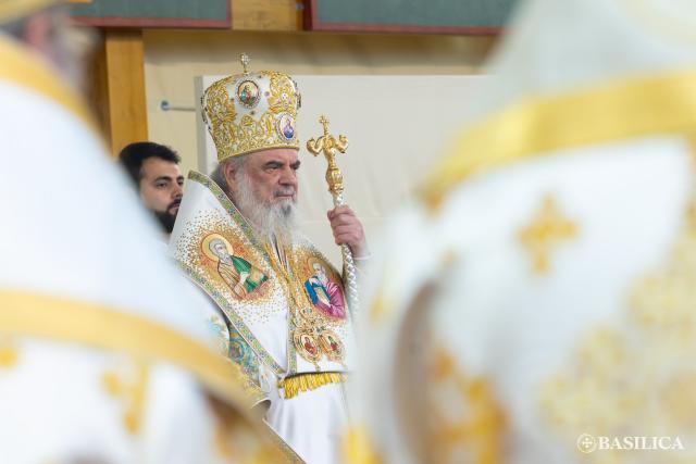 Sfânta Liturghie din ziua de prăznuire a Sfântului Dimitrie cel Nou