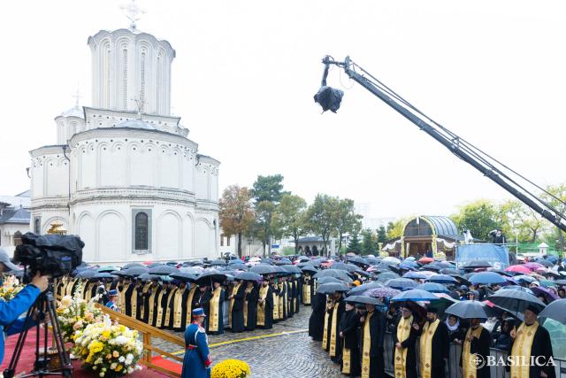 Sfânta Liturghie din ziua de prăznuire a Sfântului Dimitrie cel Nou