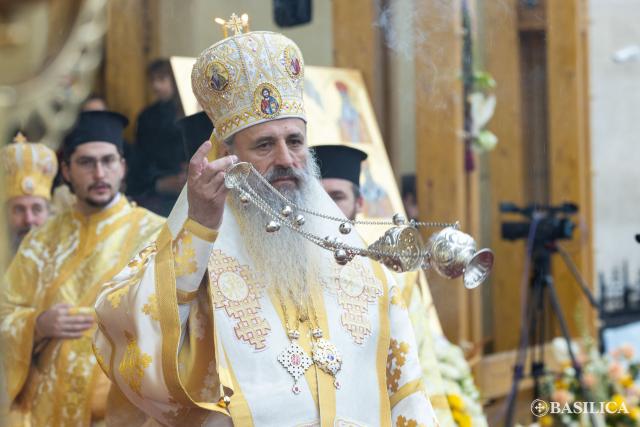 Sfânta Liturghie din ziua de prăznuire a Sfântului Dimitrie cel Nou