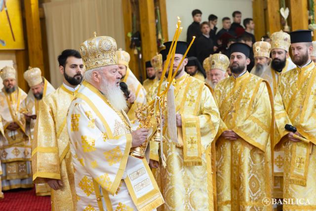 Sfânta Liturghie din ziua de prăznuire a Sfântului Dimitrie cel Nou