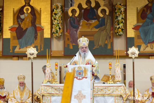 Sfânta Liturghie din ziua de prăznuire a Sfântului Dimitrie cel Nou