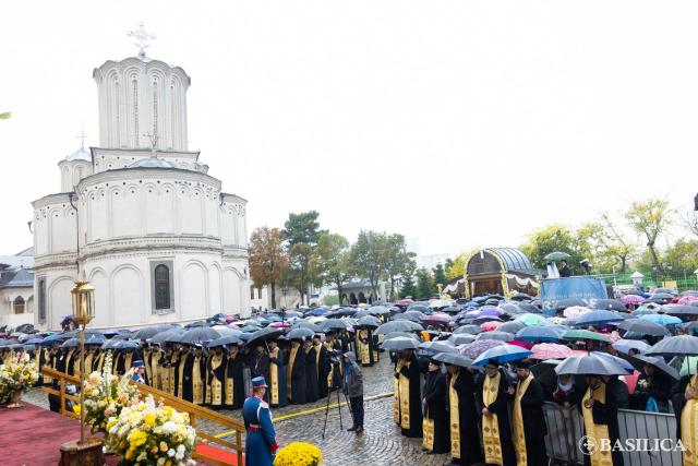 Sfânta Liturghie din ziua de prăznuire a Sfântului Dimitrie cel Nou
