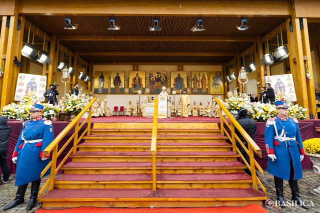 Sfânta Liturghie din ziua de prăznuire a Sfântului Dimitrie cel Nou