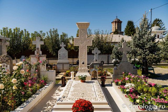Mănăstirea Samurcășești în așteptarea canonizării Sfintei Cuvioase Mucenițe Evloghia