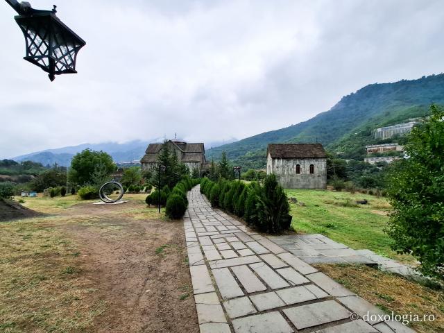 Mănăstirea Akthala din Armenia, renumită pentru frescele sale bizantine unice