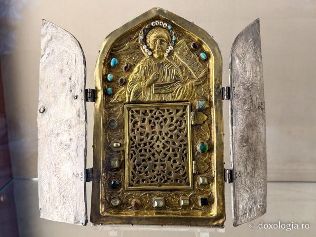 Muzeul Catedralei Echmiadzin din Armenia – vistieria de spiritualitate a Bisericii Armene