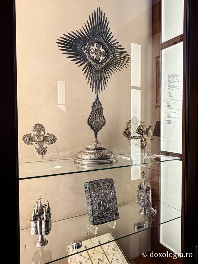 Muzeul Catedralei Echmiadzin din Armenia – vistieria de spiritualitate a Bisericii Armene