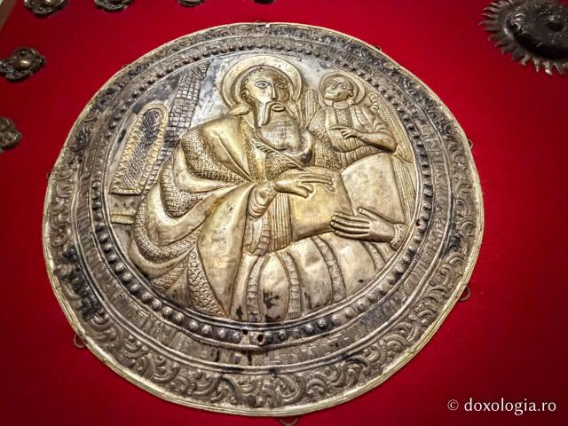 Muzeul Catedralei Echmiadzin din Armenia – vistieria de spiritualitate a Bisericii Armene