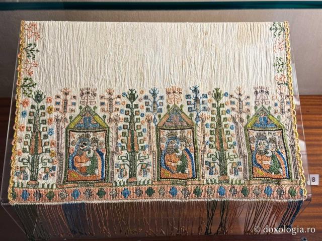 Muzeul Catedralei Echmiadzin din Armenia – vistieria de spiritualitate a Bisericii Armene