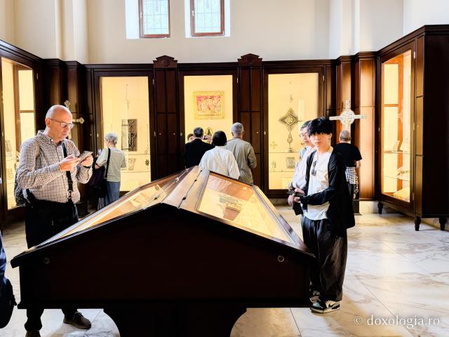 Muzeul Catedralei Echmiadzin din Armenia – vistieria de spiritualitate a Bisericii Armene