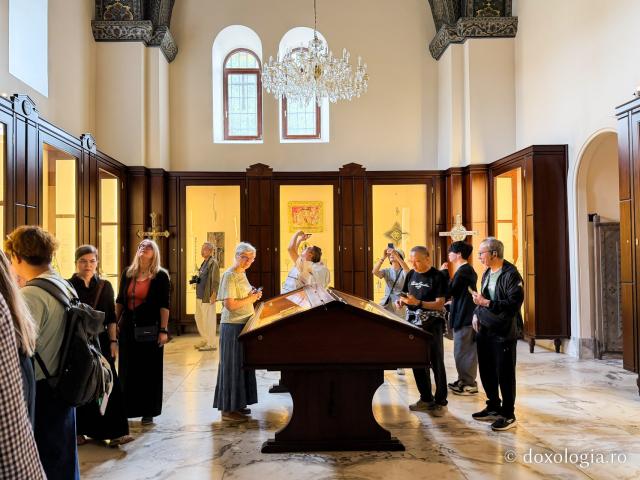 Muzeul Catedralei Echmiadzin din Armenia – vistieria de spiritualitate a Bisericii Armene