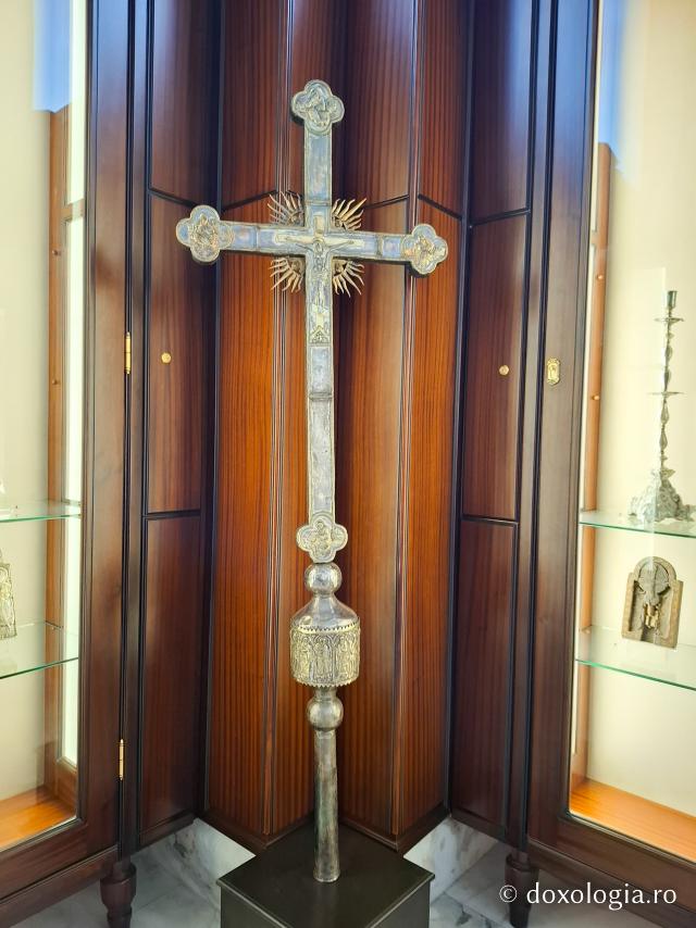 Muzeul Catedralei Echmiadzin din Armenia – vistieria de spiritualitate a Bisericii Armene
