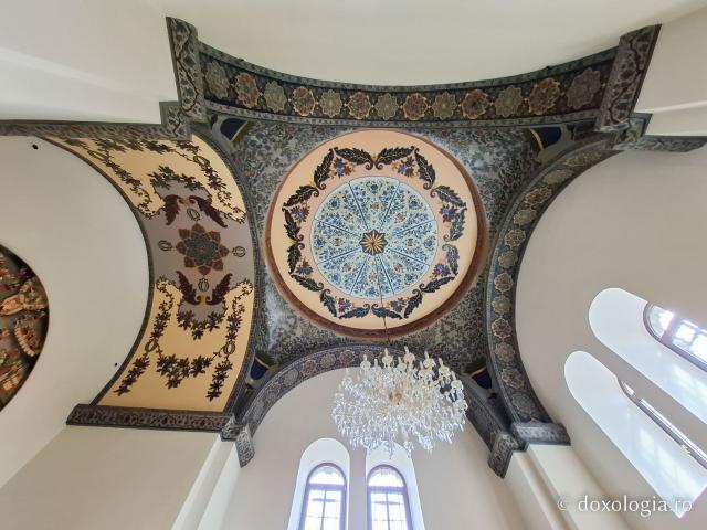 Muzeul Catedralei Echmiadzin din Armenia – vistieria de spiritualitate a Bisericii Armene
