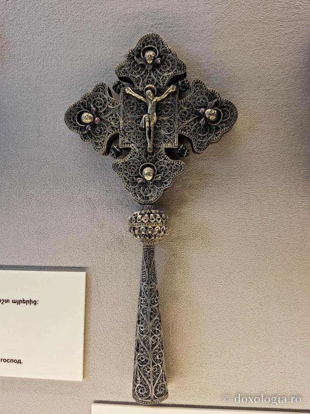 Muzeul Catedralei Echmiadzin din Armenia – vistieria de spiritualitate a Bisericii Armene