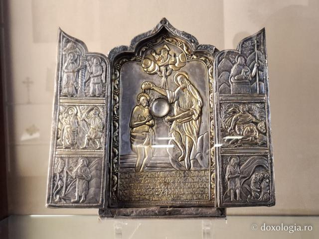 Muzeul Catedralei Echmiadzin din Armenia – vistieria de spiritualitate a Bisericii Armene