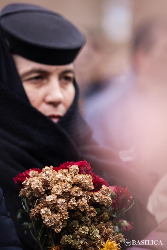 Pelerini pe Colina Bucuriei, la moaștele Sfântului Dimitrie cel Nou și ale Sfintei Elisabeta de la Pasărea