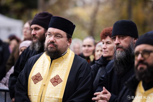 Pelerini pe Colina Bucuriei, la moaștele Sfântului Dimitrie cel Nou și ale Sfintei Elisabeta de la Pasărea