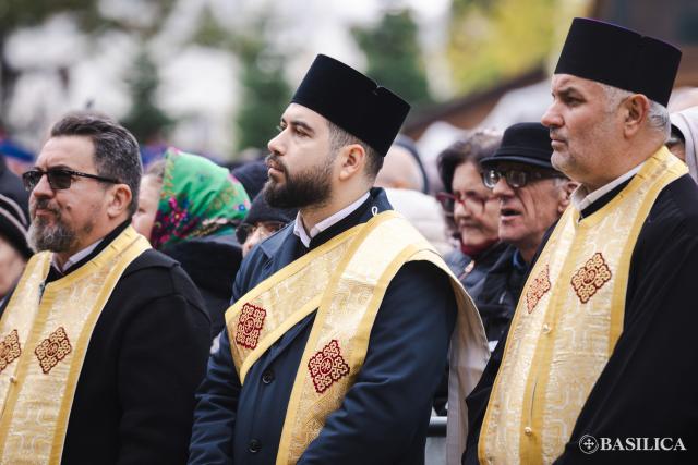 Pelerini pe Colina Bucuriei, la moaștele Sfântului Dimitrie cel Nou și ale Sfintei Elisabeta de la Pasărea
