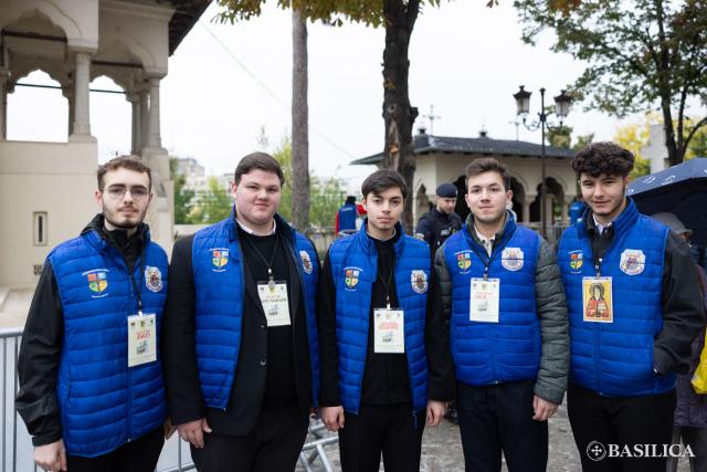 Pelerini la sărbătoarea Sfântului Dimitrie cel Nou