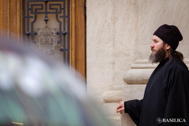 Pelerini la sărbătoarea Sfântului Dimitrie cel Nou