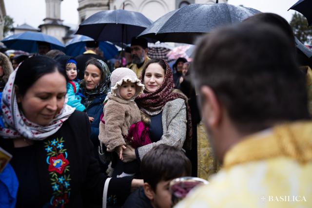 Pelerini la sărbătoarea Sfântului Dimitrie cel Nou