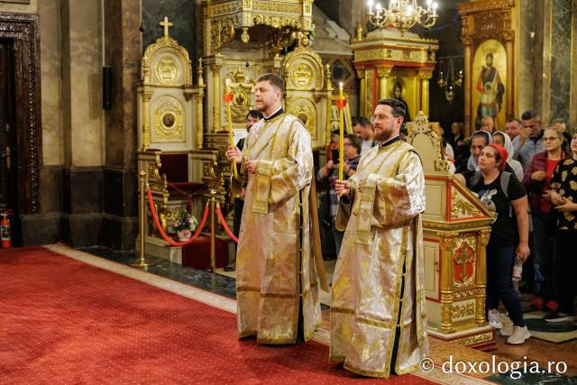 PS Nichifor a slujit Sfânta Liturghie la Catedrala Mitropolitană în a treia zi de pelerinaj