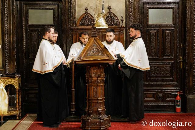PS Nichifor a slujit Sfânta Liturghie la Catedrala Mitropolitană în a treia zi de pelerinaj