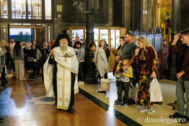 PS Nichifor a slujit Sfânta Liturghie la Catedrala Mitropolitană în a treia zi de pelerinaj