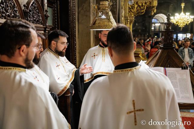 PS Nichifor a slujit Sfânta Liturghie la Catedrala Mitropolitană în a treia zi de pelerinaj