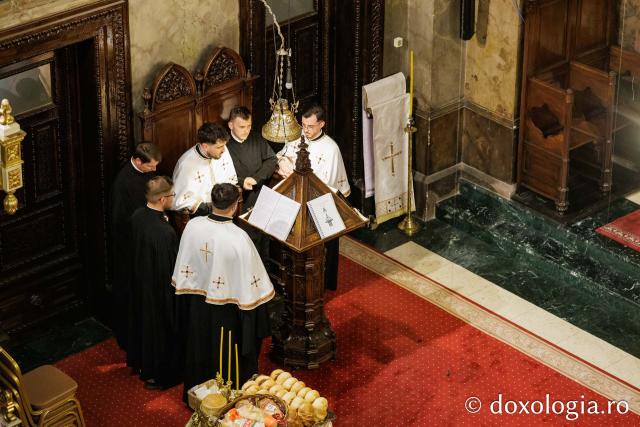 PS Nichifor a slujit Sfânta Liturghie la Catedrala Mitropolitană în a treia zi de pelerinaj