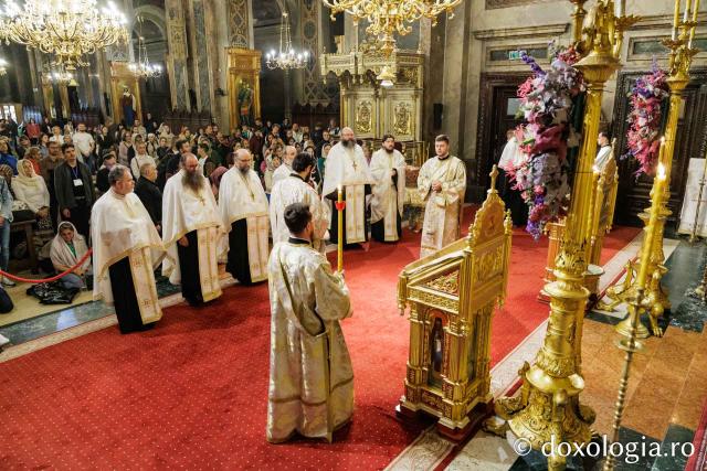 PS Nichifor a slujit Sfânta Liturghie la Catedrala Mitropolitană în a treia zi de pelerinaj