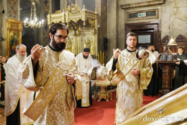 PS Nichifor a slujit Sfânta Liturghie la Catedrala Mitropolitană în a treia zi de pelerinaj