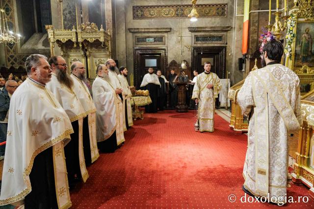 PS Nichifor a slujit Sfânta Liturghie la Catedrala Mitropolitană în a treia zi de pelerinaj