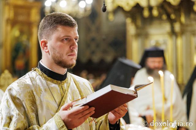 PS Nichifor a slujit Sfânta Liturghie la Catedrala Mitropolitană în a treia zi de pelerinaj