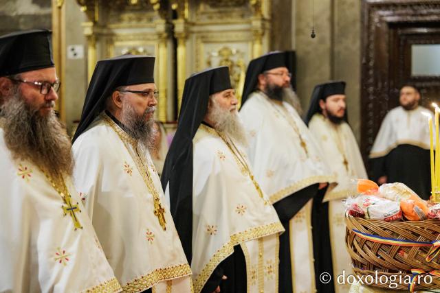 PS Nichifor a slujit Sfânta Liturghie la Catedrala Mitropolitană în a treia zi de pelerinaj