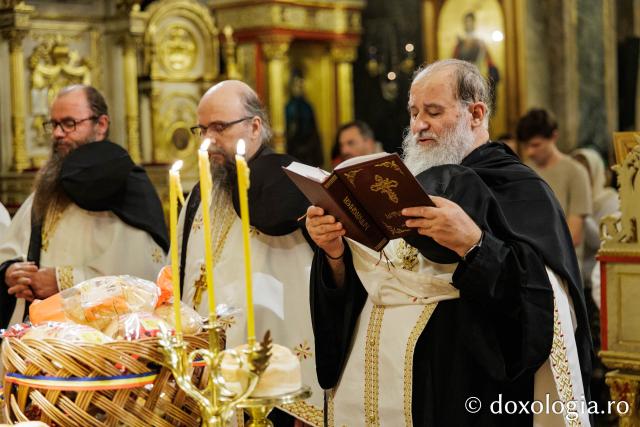 PS Nichifor a slujit Sfânta Liturghie la Catedrala Mitropolitană în a treia zi de pelerinaj