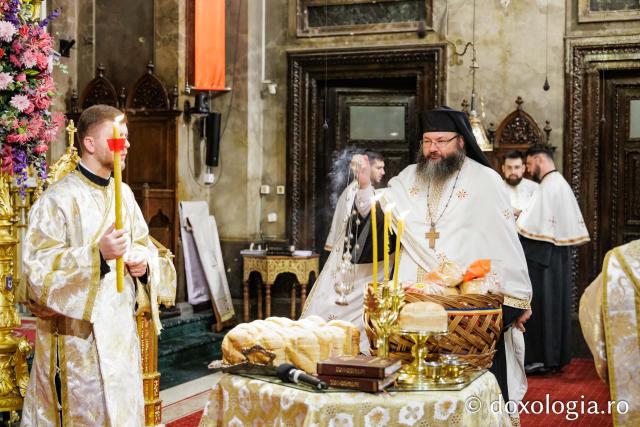 PS Nichifor a slujit Sfânta Liturghie la Catedrala Mitropolitană în a treia zi de pelerinaj